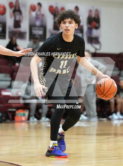 Thumbnail 3 in Cypress Park vs Magnolia (Doghouse Invitational) photogallery.