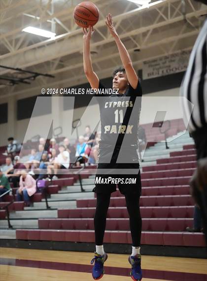 Thumbnail 2 in Cypress Park vs Magnolia (Doghouse Invitational) photogallery.