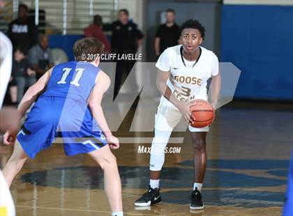 Thumbnail 2 in Charlotte Christian vs Goose Creek (Rotary Roundball Classic) photogallery.