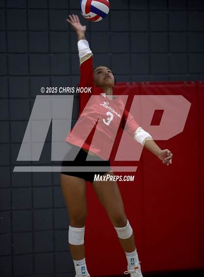 Thumbnail 2 in Orange Lutheran vs. Canyon del Oro (Lancer Invitational) photogallery.