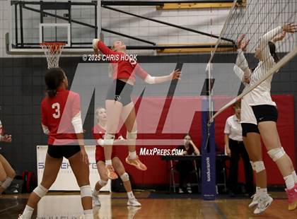 Thumbnail 2 in Orange Lutheran vs. Canyon del Oro (Lancer Invitational) photogallery.