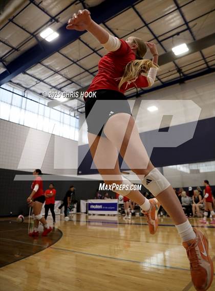 Thumbnail 3 in Orange Lutheran vs. Canyon del Oro (Lancer Invitational) photogallery.