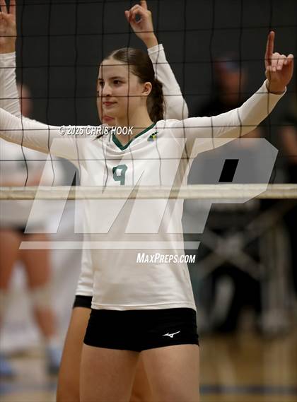 Thumbnail 2 in Orange Lutheran vs. Canyon del Oro (Lancer Invitational) photogallery.