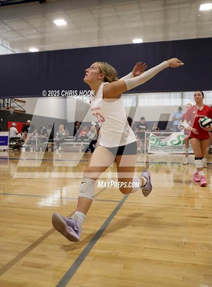 Thumbnail 3 in Orange Lutheran vs. Canyon del Oro (Lancer Invitational) photogallery.