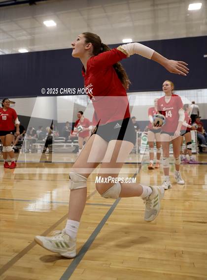 Thumbnail 2 in Orange Lutheran vs. Canyon del Oro (Lancer Invitational) photogallery.