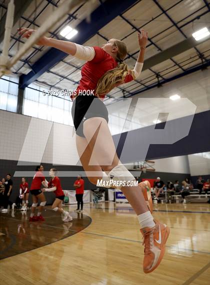 Thumbnail 2 in Orange Lutheran vs. Canyon del Oro (Lancer Invitational) photogallery.