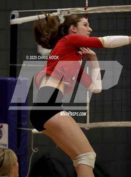 Thumbnail 1 in Orange Lutheran vs. Canyon del Oro (Lancer Invitational) photogallery.
