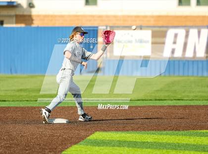 Thumbnail 1 in Norman North @ Deer Creek photogallery.