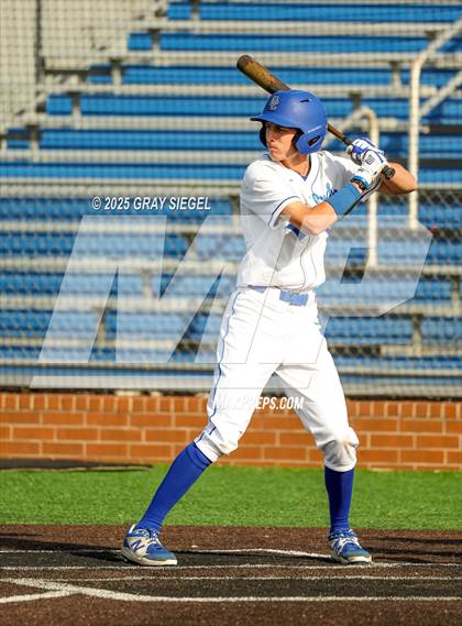 Thumbnail 2 in Norman North @ Deer Creek photogallery.