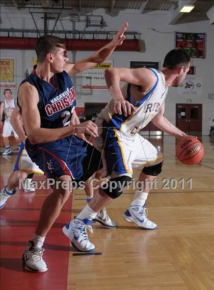 Thumbnail 1 in Ripon Christian vs. Vacaville Christian (CIF SJS D5 Semifinals) photogallery.