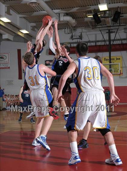 Thumbnail 1 in Ripon Christian vs. Vacaville Christian (CIF SJS D5 Semifinals) photogallery.