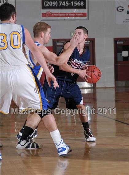 Thumbnail 2 in Ripon Christian vs. Vacaville Christian (CIF SJS D5 Semifinals) photogallery.