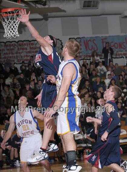 Thumbnail 1 in Ripon Christian vs. Vacaville Christian (CIF SJS D5 Semifinals) photogallery.