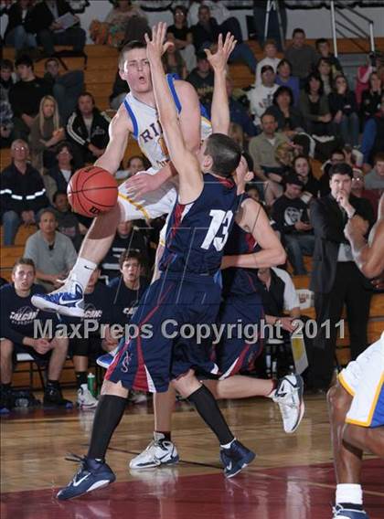 Thumbnail 2 in Ripon Christian vs. Vacaville Christian (CIF SJS D5 Semifinals) photogallery.