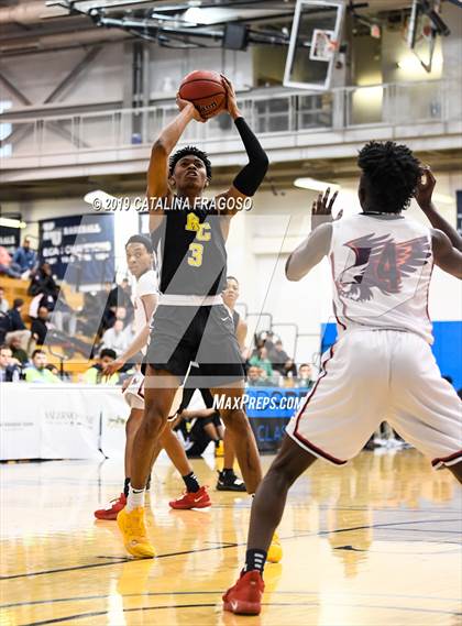 Thumbnail 2 in American History vs. Roselle Catholic (Metro Classic) photogallery.