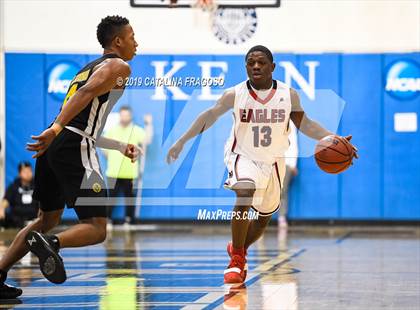 Thumbnail 1 in American History vs. Roselle Catholic (Metro Classic) photogallery.
