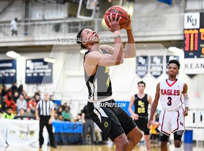 Thumbnail 2 in American History vs. Roselle Catholic (Metro Classic) photogallery.