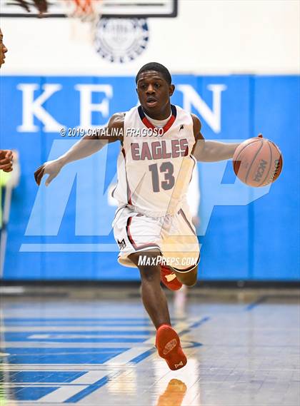Thumbnail 2 in American History vs. Roselle Catholic (Metro Classic) photogallery.