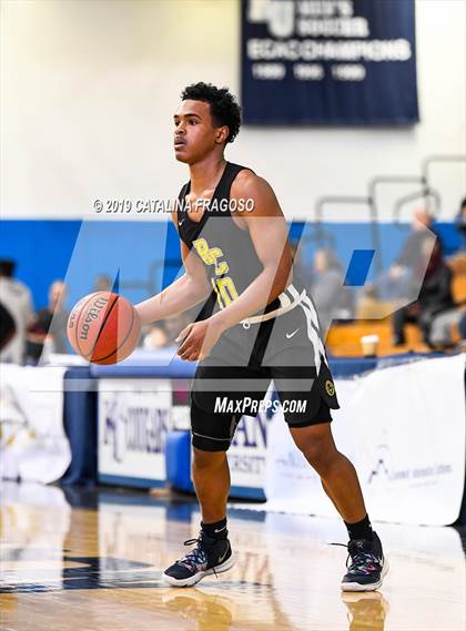 Thumbnail 3 in American History vs. Roselle Catholic (Metro Classic) photogallery.