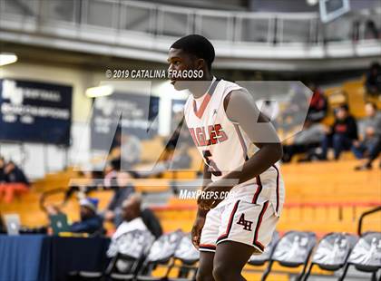 Thumbnail 3 in American History vs. Roselle Catholic (Metro Classic) photogallery.