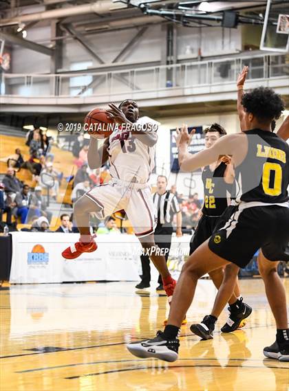Thumbnail 1 in American History vs. Roselle Catholic (Metro Classic) photogallery.