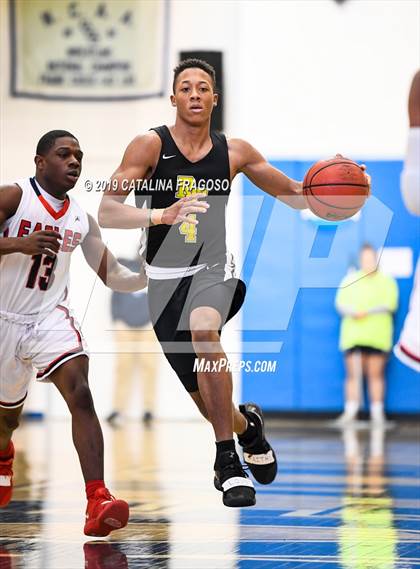 Thumbnail 1 in American History vs. Roselle Catholic (Metro Classic) photogallery.