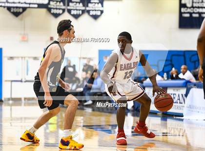 Thumbnail 1 in American History vs. Roselle Catholic (Metro Classic) photogallery.