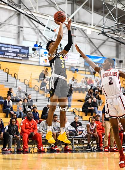 Thumbnail 1 in American History vs. Roselle Catholic (Metro Classic) photogallery.