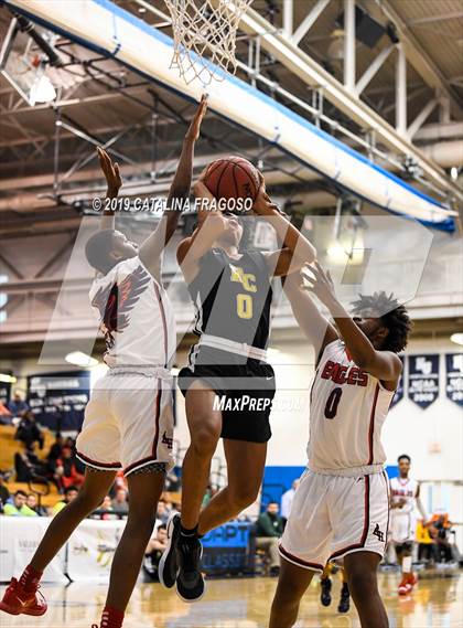 Thumbnail 3 in American History vs. Roselle Catholic (Metro Classic) photogallery.