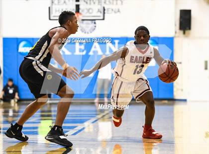 Thumbnail 1 in American History vs. Roselle Catholic (Metro Classic) photogallery.