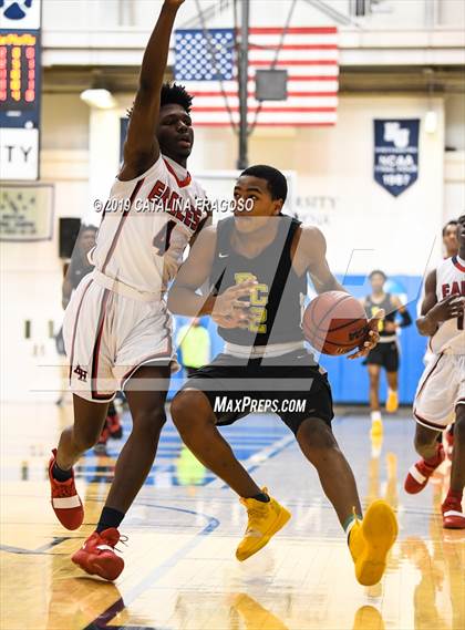 Thumbnail 2 in American History vs. Roselle Catholic (Metro Classic) photogallery.