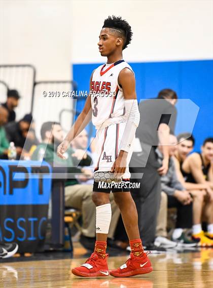 Thumbnail 2 in American History vs. Roselle Catholic (Metro Classic) photogallery.