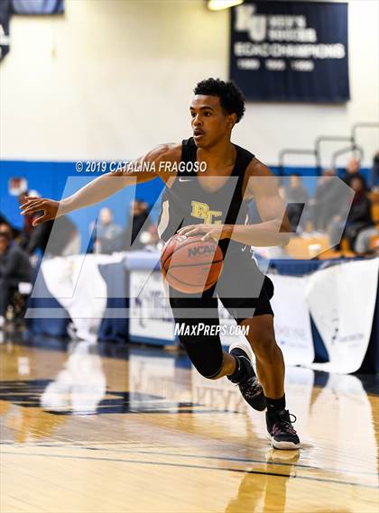 Thumbnail 3 in American History vs. Roselle Catholic (Metro Classic) photogallery.