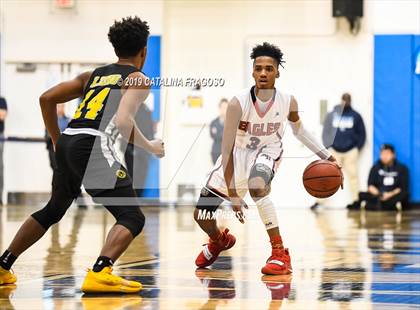 Thumbnail 3 in American History vs. Roselle Catholic (Metro Classic) photogallery.