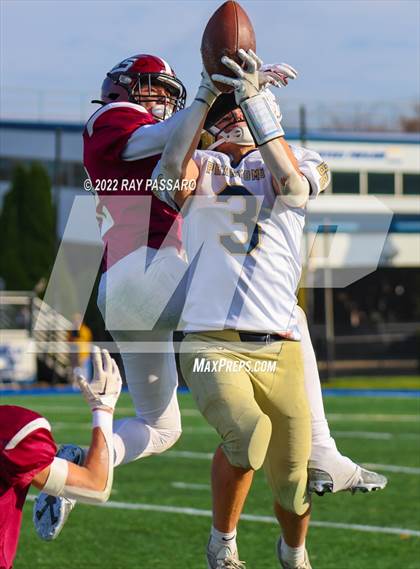 Thumbnail 2 in North Shore vs. Bayport-Blue Point photogallery.