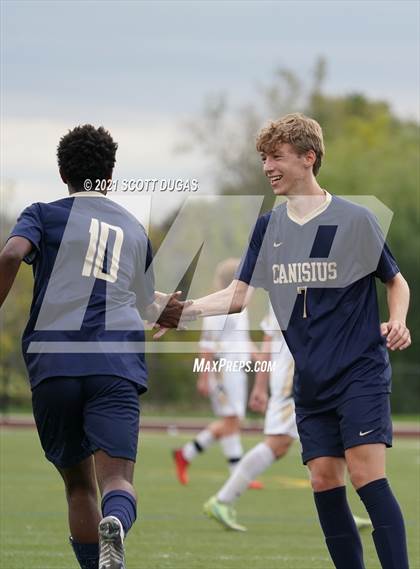 Thumbnail 2 in Bishop Timon-St. Jude @ Canisius photogallery.