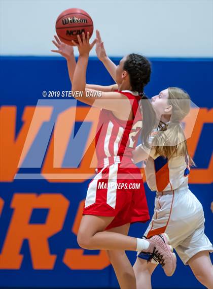 Thumbnail 2 in Tucson High Magnet School vs. Westwood photogallery.