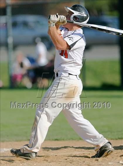 Thumbnail 2 in McHenry vs. Harlem photogallery.