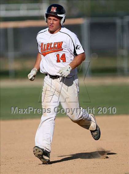 Thumbnail 3 in McHenry vs. Harlem photogallery.