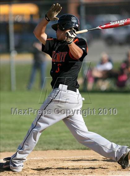 Thumbnail 1 in McHenry vs. Harlem photogallery.
