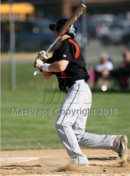 Thumbnail 3 in McHenry vs. Harlem photogallery.