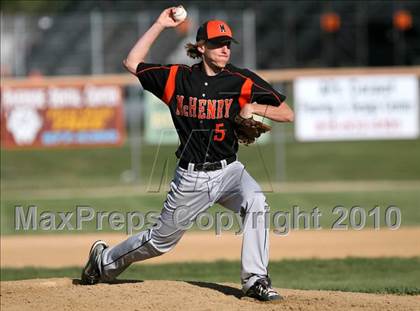 Thumbnail 3 in McHenry vs. Harlem photogallery.