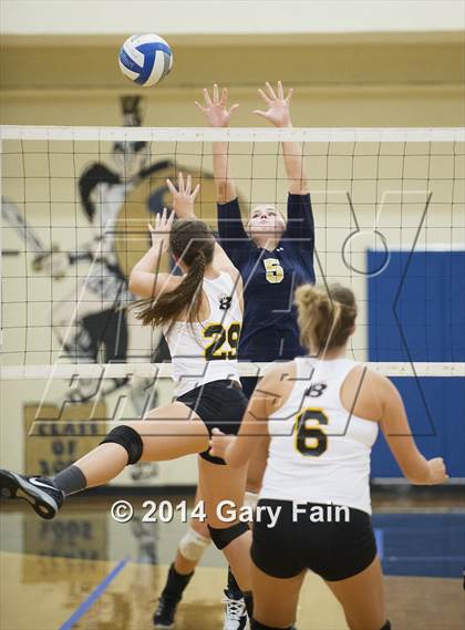 Thumbnail 2 in Soddy Daisy vs Bradley Central photogallery.