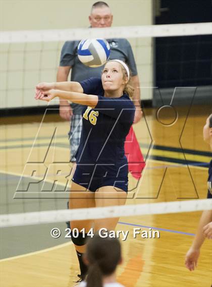 Thumbnail 2 in Soddy Daisy vs Bradley Central photogallery.