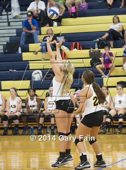 Thumbnail 3 in Soddy Daisy vs Bradley Central photogallery.