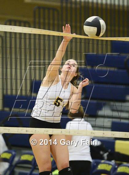 Thumbnail 2 in Soddy Daisy vs Bradley Central photogallery.