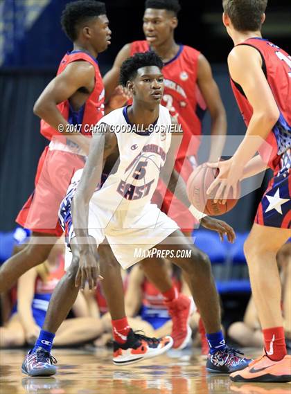 Thumbnail 1 in NCCA East vs. West All-Star Basketball photogallery.