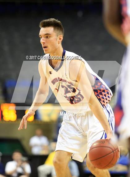 Thumbnail 1 in NCCA East vs. West All-Star Basketball photogallery.