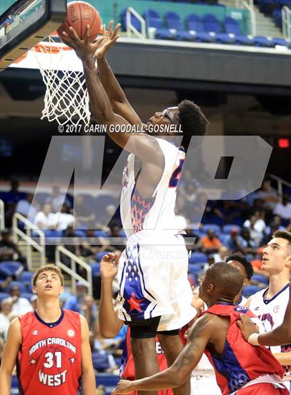 Thumbnail 2 in NCCA East vs. West All-Star Basketball photogallery.