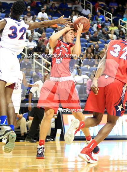 Thumbnail 2 in NCCA East vs. West All-Star Basketball photogallery.
